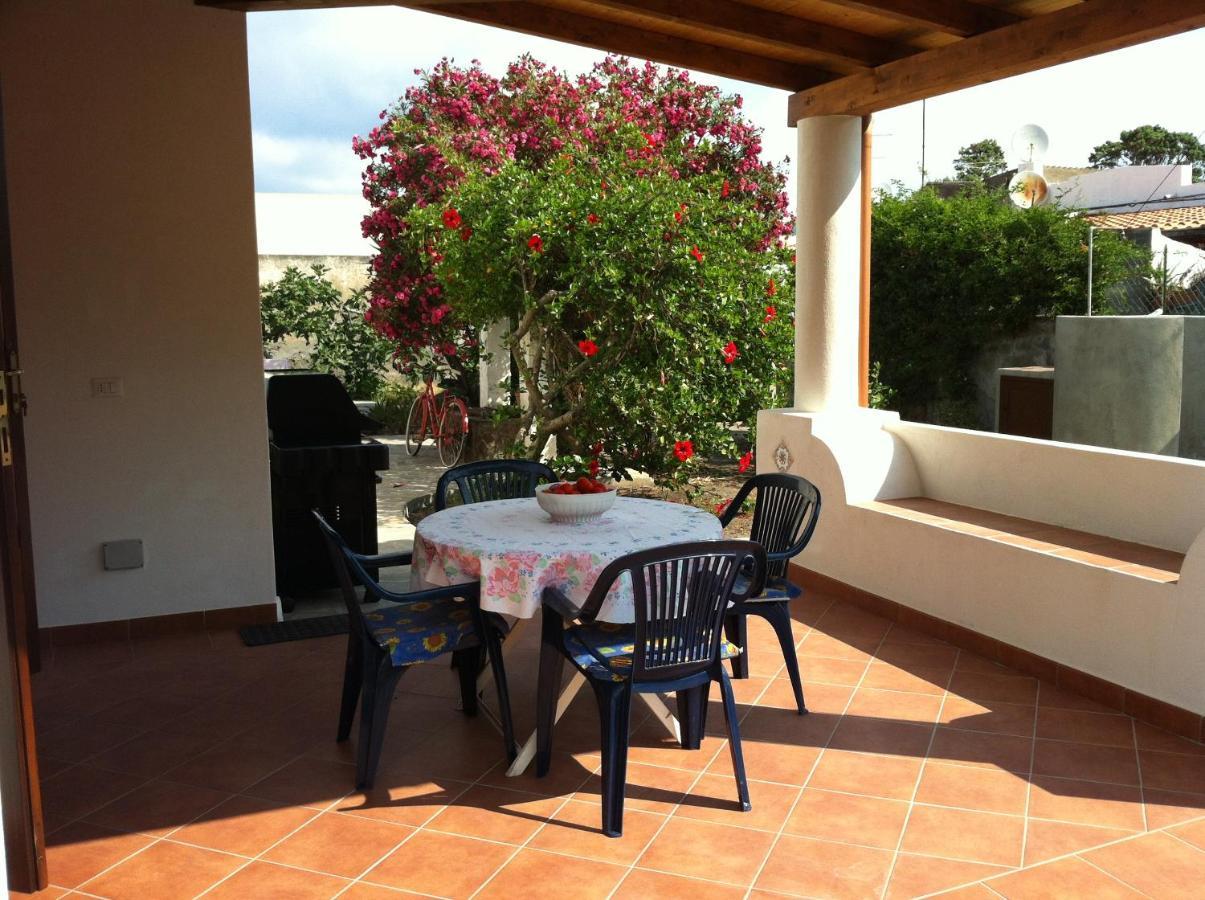 Villa By The Vulcano - 70Mq Plus Large Garden And Patio Eksteriør billede
