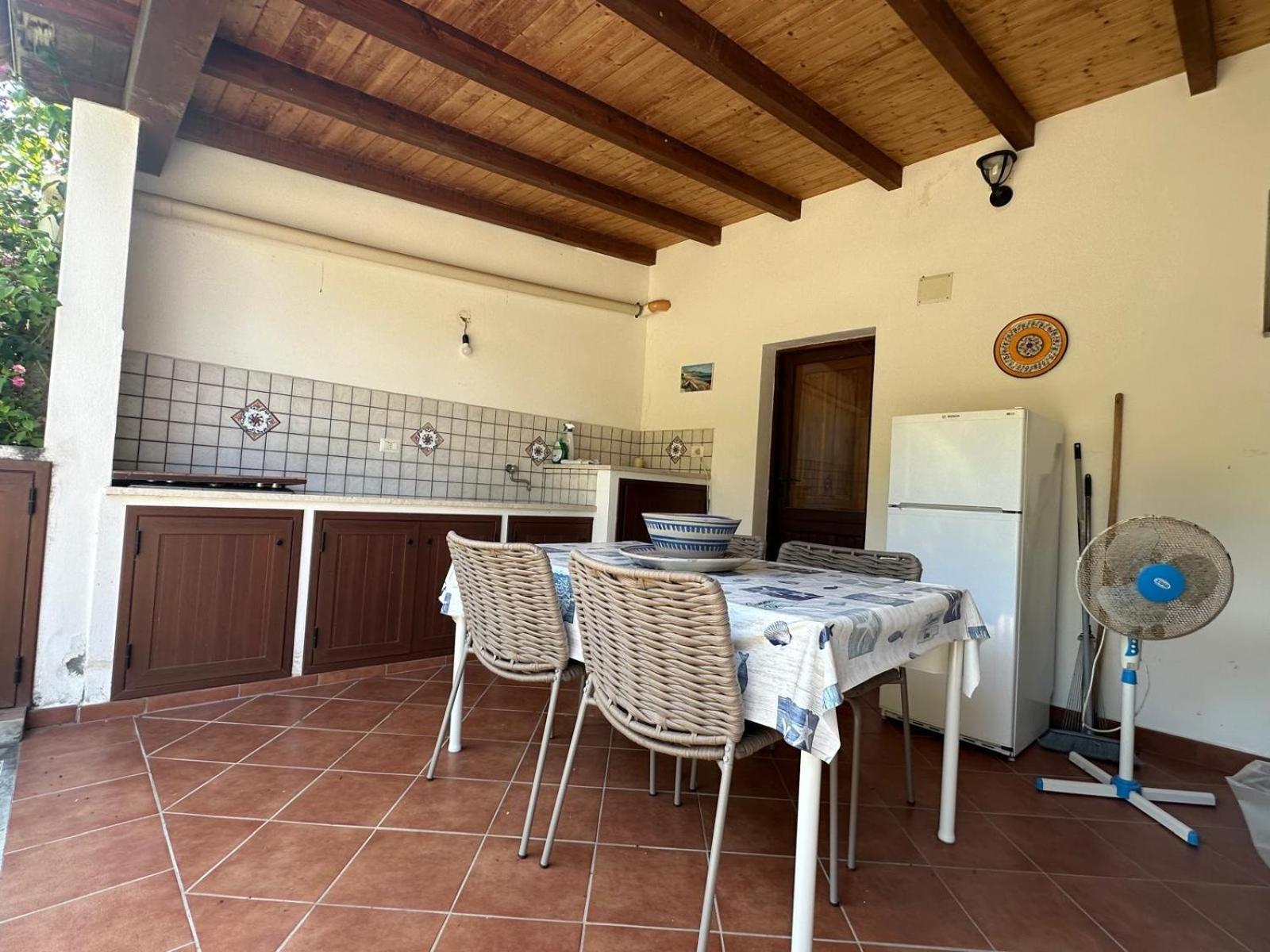 Villa By The Vulcano - 70Mq Plus Large Garden And Patio Eksteriør billede